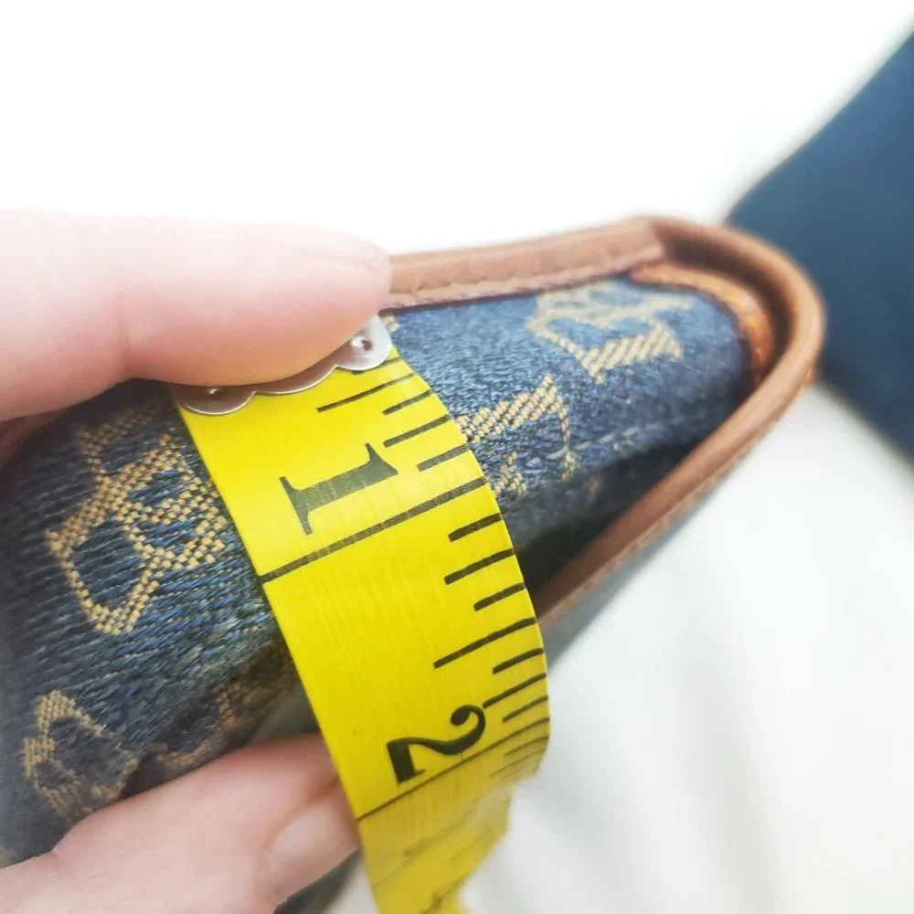 Dooney & Bourke Womens Blue Monogram Denim Detachable Strap Wristlet Wallet
